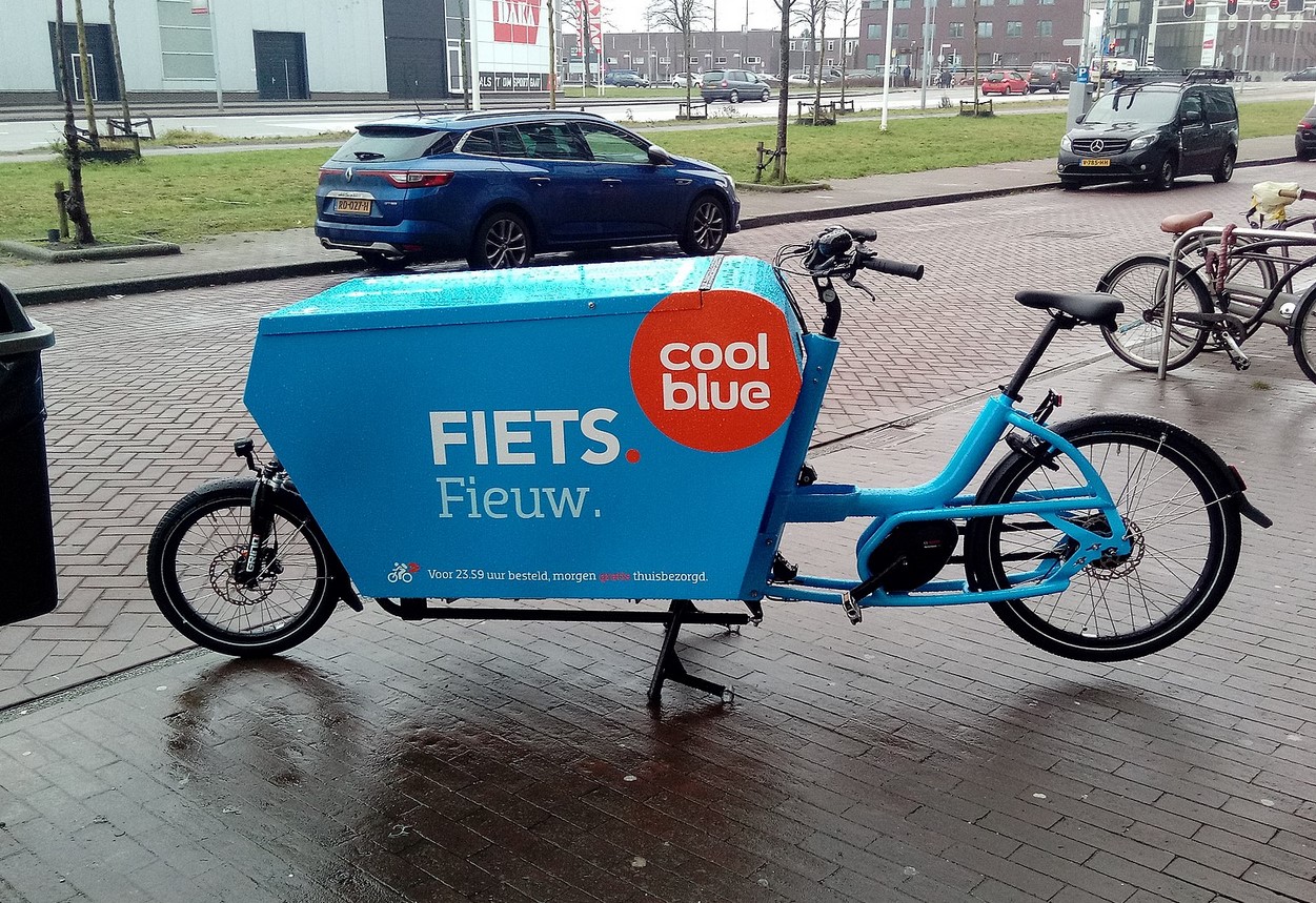 Mijn CV coolblue bakfiets van jolan wapstra oude baan